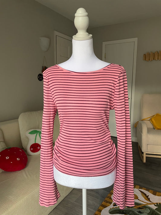 Juno sweater🍒