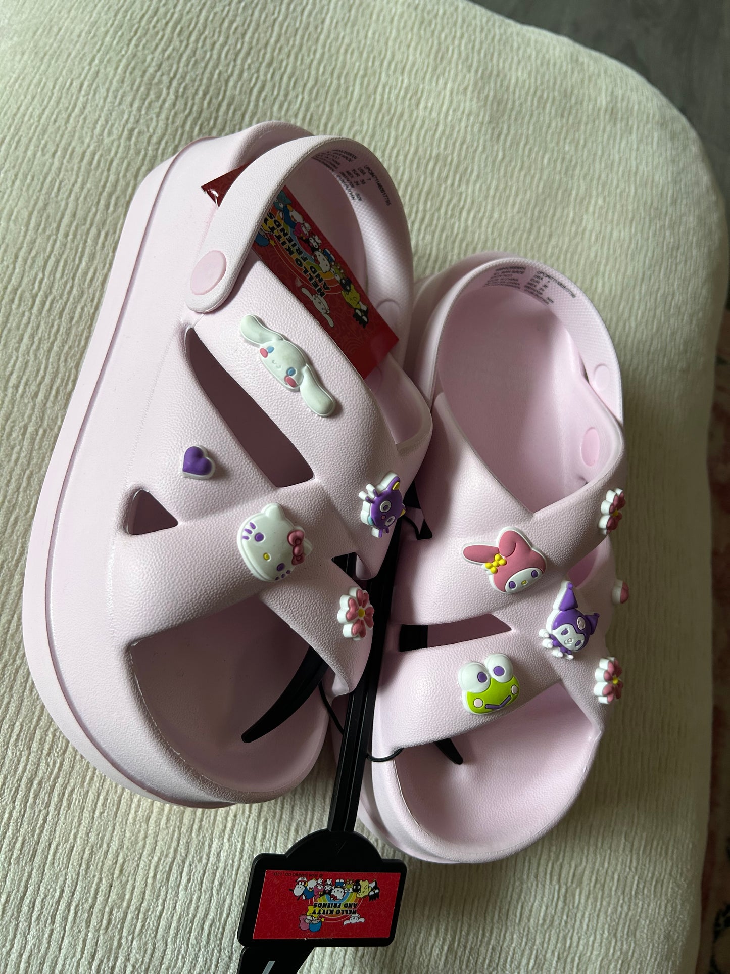 HK Sandals🐱💓